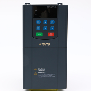 RIQNO A800 ซีรีส์ 380V 50/60Hz 22KW คอมเพรสเซอร์พลังงานแสงอาทิตย์ VFD ระบบควบคุมเวกเตอร์ ได้รับการรับรองมาตรฐาน CE ROHS ไดรเวอร์ปรับความถี่ 3 เฟส - Product Image 1