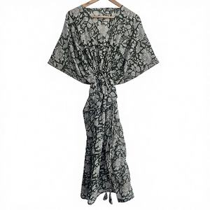 Vestido Kaftán Bohemio de Algodón Indio Hecho a Mano con Estampado Floral y Cintura Natural, Estilo Bikini, Regalo para Mujer - Product Image 1