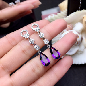 Eleganti Orecchini Pendenti Lunghi con Pietra Viola per Donne, Orecchini Scintillanti con Pavé, Gioielli alla Moda per Uso Quotidiano e Feste - Product Image 1