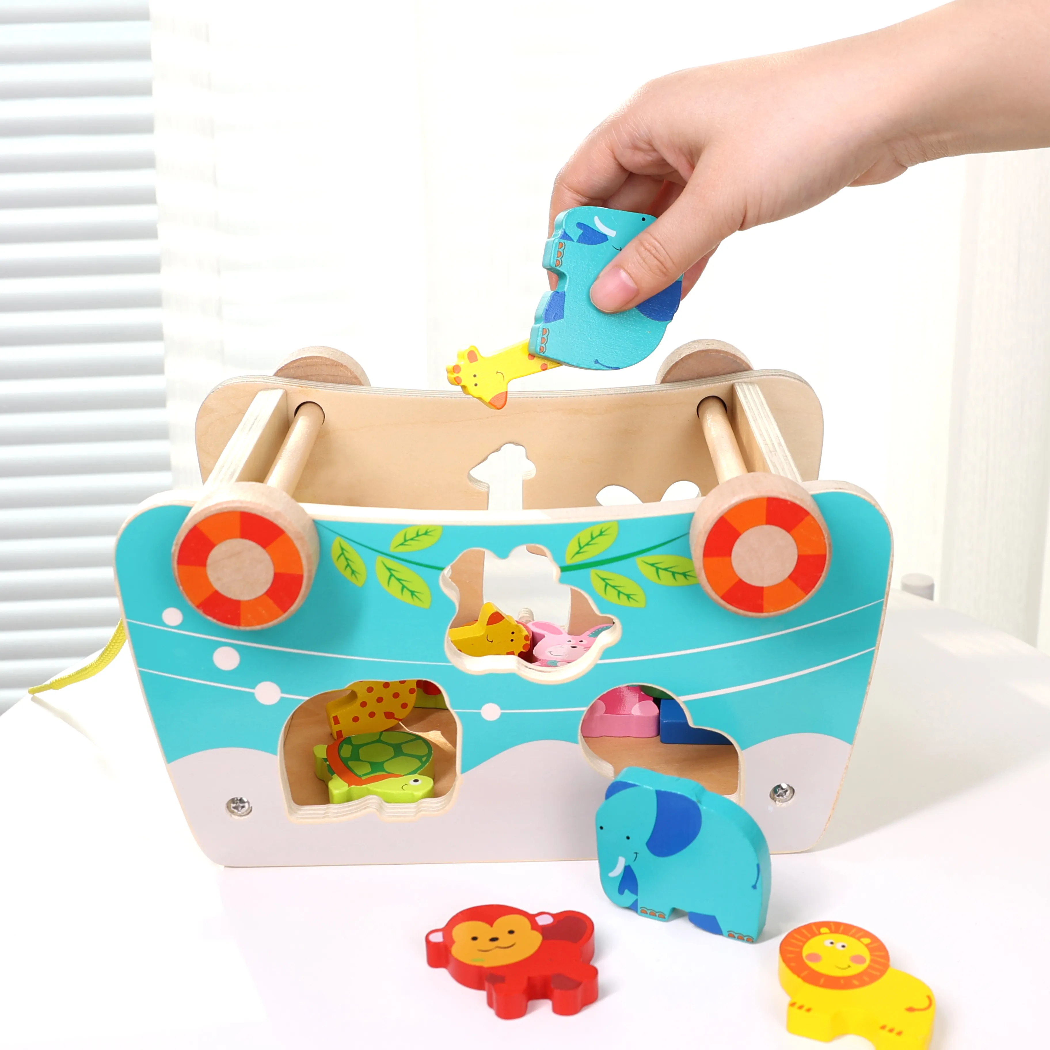 Wooden Educational Toys Shape Block Matching Box wooden pull along car Shape Sorter Toy