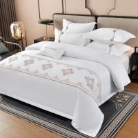 Ensemble de literie d'hôtel 5 étoiles de luxe avec logo personnalisé, 100% coton, broderie blanche, housse de couette, drap, ensemble de 4 pièces