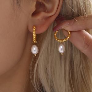 Pendientes de Moda de Instagram, Joyería Sencilla y de Lujo, Acero Inoxidable Chapado en Oro de 18K, Perlas de Agua Dulce, Pendientes de Oro - Product Image 2