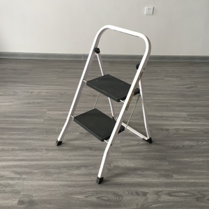 Échelle télescopique <span class=keywords><strong>pliable</strong></span> robuste en acier moderne à <span class=keywords><strong>deux</strong></span> <span class=keywords><strong>marches</strong></span> pour usage hôtelier 2/3/4 <span class=keywords><strong>marches</strong></span> - Product Image 3