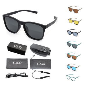 2025 cao cấp ánh sáng phân cực Trọng lượng kính mát màu xám UV400 kính mặt trời biểu tượng tùy chỉnh cho nam giới phụ nữ Ice Blue vuông kính - Product Image 1