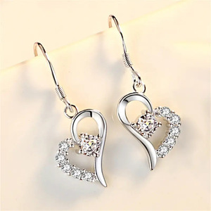 Orecchini Pendenti a Cuore Lunghi per Donne, Graziosi Orecchini a Goccia, Gioielli di Moda per Uso Quotidiano e Feste - Product Image 3