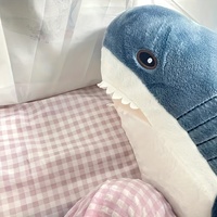 Poupée requin mignon en peluche longue jeter oreiller poupée cadeau d'anniversaire coussin requin en peluche
