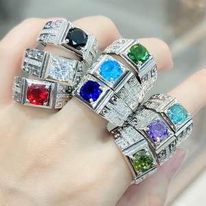 Anillo de Piedras Preciosas de Cobre con Circonitas Cúbicas Azul Verde con Diseño de Llave Griega en Relieve para Unisex, Diseño de Corte de 8 Corazones y 8 Flechas, Joyería de Moda - Product Image 4