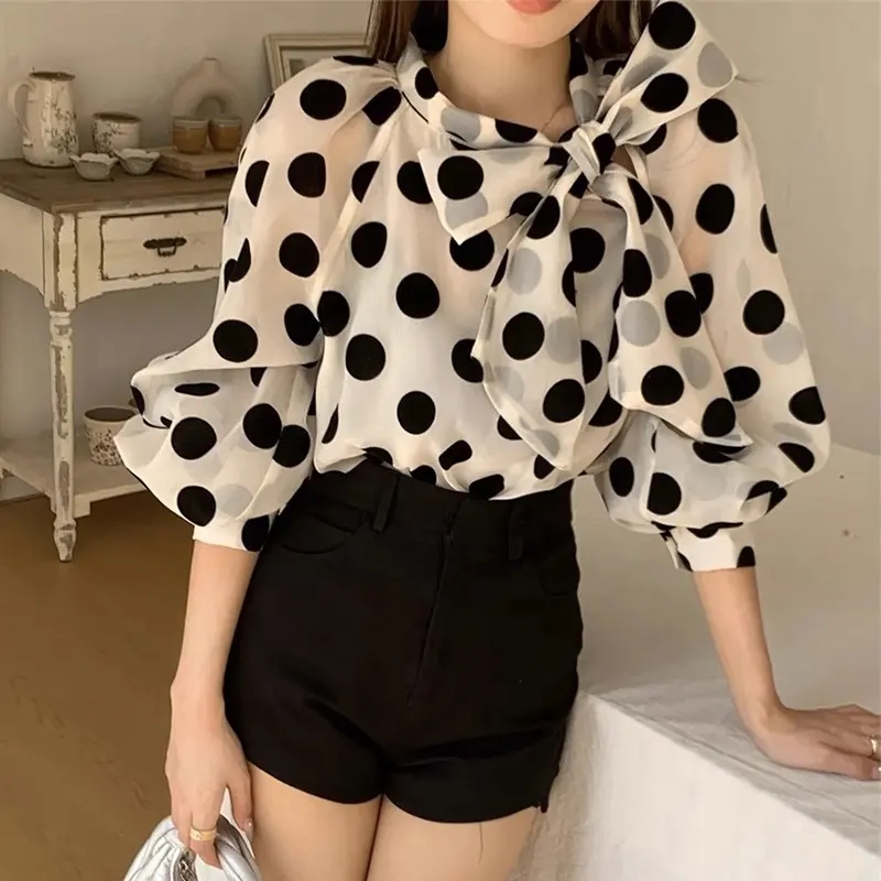 Chic Spring New French Vintage Round Neck Lace Bow Slight Transparent Lantern Sleeves Polka Dot Shirt for Women