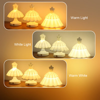 Belle lampe de chevet LED en forme de robe de princesse, lampe de chevet USB, 3 couleurs, lampe de table rechargeable, lumière tactile à intensité variable pour la chambre à coucher