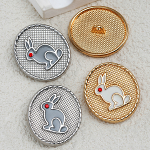Nhà Máy Bán buôn phục sinh Bunny kim loại Áo sơ mi nút tay khâu men trang trí DIY phụ kiện hoa mẫu logo cho quần áo - Product Image 4