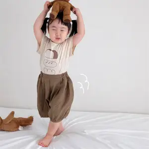 キッズファッション服子供のためのソフトスタイル抽象的なパン印刷綿とリネンのスーツ