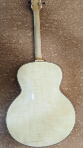 Guitarra de <span class=keywords><strong>Jazz</strong></span> Hecha a Mano, Cuerpo Hueco, Madera de Arce Tallada, Personalizable, Acústica-Eléctrica con Diapasón de Ébano - Product Image 4