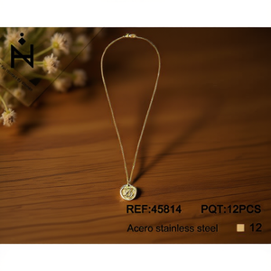 Collana con ciondolo a forma di lettera B, placcata oro 22k, in acciaio inossidabile, gioiello minimalista per donna. - Product Image 2