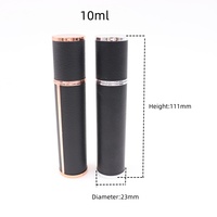 Flacon pulvérisateur miniature en cuir PU, rechargeable, pour voyage, conteneur de parfum 10 ml, rouge, atomiseur de parfum portable, en stock usine