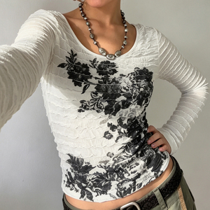 Vintage Floral Print Textured Knit <b>Top</b>, <b>Long</b> <b>Sleeve</b> Women's T Shirt, Retro Printed Casual <b>Top</b>, <b>Y2K</b> Streetwear Fashion - Product Image 4