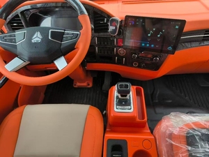 Camping-car familial HOWO 4x4 personnalisé à prix abordable pour la vente - Product Image 2