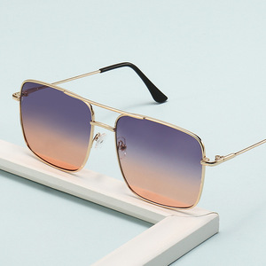 Lunettes de soleil pour femmes, protection UV400, montures surdimensionnées, monture dorée, verres en PC, protection solaire, sports de plein air, conduite, cyclisme - Product Image 2