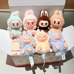 도매 인기 Labubu 좌석 미스터리 블라인드 서프라이즈 상자 인형 Popmart Labubu V2 - Product Image 3