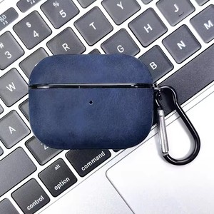 Funda para AirPods con Patrón de Piel de Oveja Retro, PC Rígido + Cuero PU, Cubierta Antiarañazos con Llavero - Product Image 3