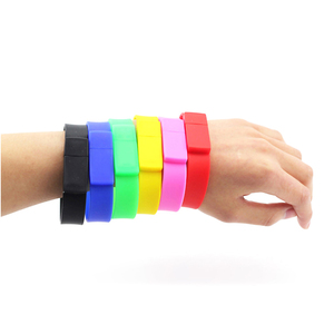 Regalos corporativos calientes Pulsera de silicona <span class=keywords><strong>USB</strong></span> Flashdisk a granel 2GB 4GB 8GB 128GB OEM Logotipo personalizado Pendrive Flash Drive Promoción - Product Image 5