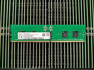 หน่วยความจำเซิร์ฟเวอร์ RDIMM DDR5 HMCGJ8MEBRB HMCG94MEBRA HMCG94MEBQA HMCG94BHBRA283N HMCG94AHBRA HMCG94AGBRA632N HMCG94AGBRA HMCG94AEBRA - Product Image 2