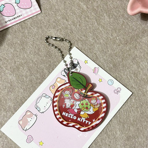 Portachiavi con ciondolo a forma di gatto e mela per Capodanno, accessorio da zaino per coppie e ragazze, regalo di amicizia per la migliore amica - Product Image 3