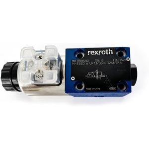 Válvula direccional hidráulica Rexroth M-3SED6UK13 350CG24N9K4 Válvula de control de cuatro vías para sistemas de elevación - Product Image 1