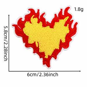 Patchs thermocollants brodés multicolores créatifs en forme de flamme et de cœur pour vêtements et sacs décoratifs - Product Image 6