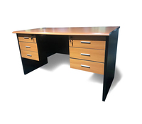 Petit bureau rectangulaire en mélamine au design simple pour une personne, table de travail pour le bureau