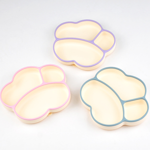 Plato de Silicona con Forma de Pata de Gato para Niños, Bandeja de Alimentación Dividida Antideslizante con Succión, Plato de Comida para Bebés - Product Image 1