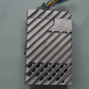 ชิ้นส่วนรถมือสอง X1 3ชุด190 S6เครื่องขยายเสียงพลังโฮสต์ A75350749217877เครื่องขยายเสียงยานยนต์ - Product Image 3