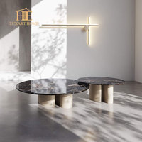 Table basse en marbre de style italien en noyer naturel et acier inoxydable, vert foncé, artisanat exquis