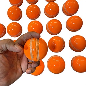 Pelota de Cricket de Cuero Cosida a Mano de Alta Calidad al por Mayor, Grado A, Tamaño Adulto 156GM, Color Naranja para Entrenamiento, con Logotipo Personalizado - Product Image 1