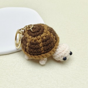 Crochet Tortue Charme En Peluche Porte-clés À La Main Mini Mignon Tortue <span class=keywords><strong>Laine</strong></span> Tricoté Tissé Océan Animal Sac Pendentif Accessoires Cadeau - Product Image 6