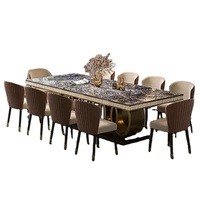 Ensemble de tables à manger modernes de luxe léger avec plateau en marbre et chaises en PU+bois pour la maison et l'hôtellerie