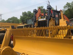 รถดันดินไฮดรอลิกแบบตีนตะขาบ รุ่น D7r มือสอง ยี่ห้อแคตเตอร์พิลลาร์ - Product Image 3