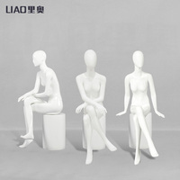 Mannequin Femme Haut de Gamme Personnalisable en Fibre de Verre Corps Entier Marque LIAO pour Vitrine de Boutique de Mode