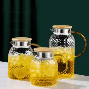 <span class=keywords><strong>Carafe</strong></span> à eau Offre Spéciale de grande capacité Pichet en verre Borosilicate Pichet à eau avec couvercle en acier inoxydable Pichet à eau avec verres - Product Image 1