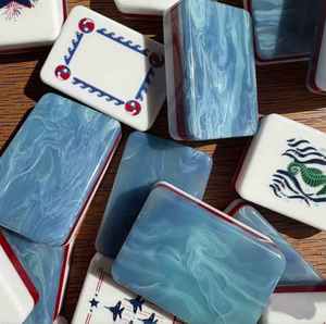 Stock US 250 Size 3 Layer Pearl Christmas American Mahjong Set 160Pcs Interlayer Carved Luxury Pearlescent Acrylic Holiday - Product Image 4