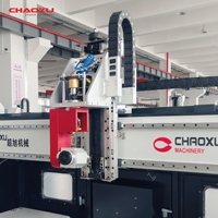 Machine CNC robotisée Chaoxu pour la découpe et le poinçonnage, machine de fabrication de bagages
