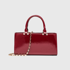 <span class=keywords><strong>Bolso</strong></span> de Hombro Mini Texturizado Rojo <span class=keywords><strong>Granate</strong></span> de Alta Gama con Logotipo Cuadrado, Novedad Otoño 2026, para Mujer, Estilo Casual, Transfronterizo - Product Image 4