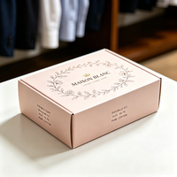 Boîte en carton ondulé bicolore à impression numérique de style patrimoniaux de qualité supérieure pour chemise habillée, production en 72H, carton d'expédition kraft marron pour tailleur