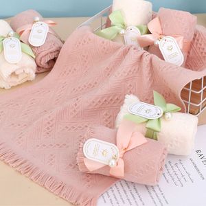 Nhà Máy Bán Buôn Chất Lượng Cao 100% Bông Khăn Biểu Tượng Tùy Chỉnh Siêu Mềm Jacquard Kỹ Thuật Sang Trọng Khuyến Mại Quà Tặng Khăn - Product Image 4