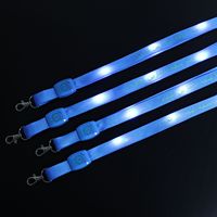 Lanière LED personnalisée avec logo, sangle de cou en polyester lumineuse avec crochet pour course nocturne, fête, concert, accessoire promotionnel lumineux