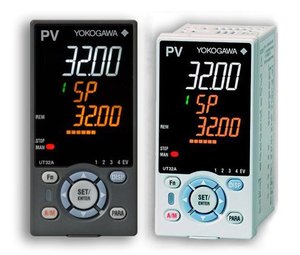 Yokogawa UT32A ดิจิตอลตัวควบคุมแสดง UT32A-010-10-00ในสต็อกสินค้าใหม่ของแท้อุปกรณ์ควบคุมดิจิตัลแสดง UT32A - Product Image 1
