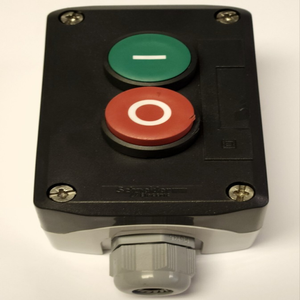 New and Original XAL <strong>D213</strong> Raised Red FLH GREEN START STOP Phbutton Station Stock in Warehouse - Product Image 1