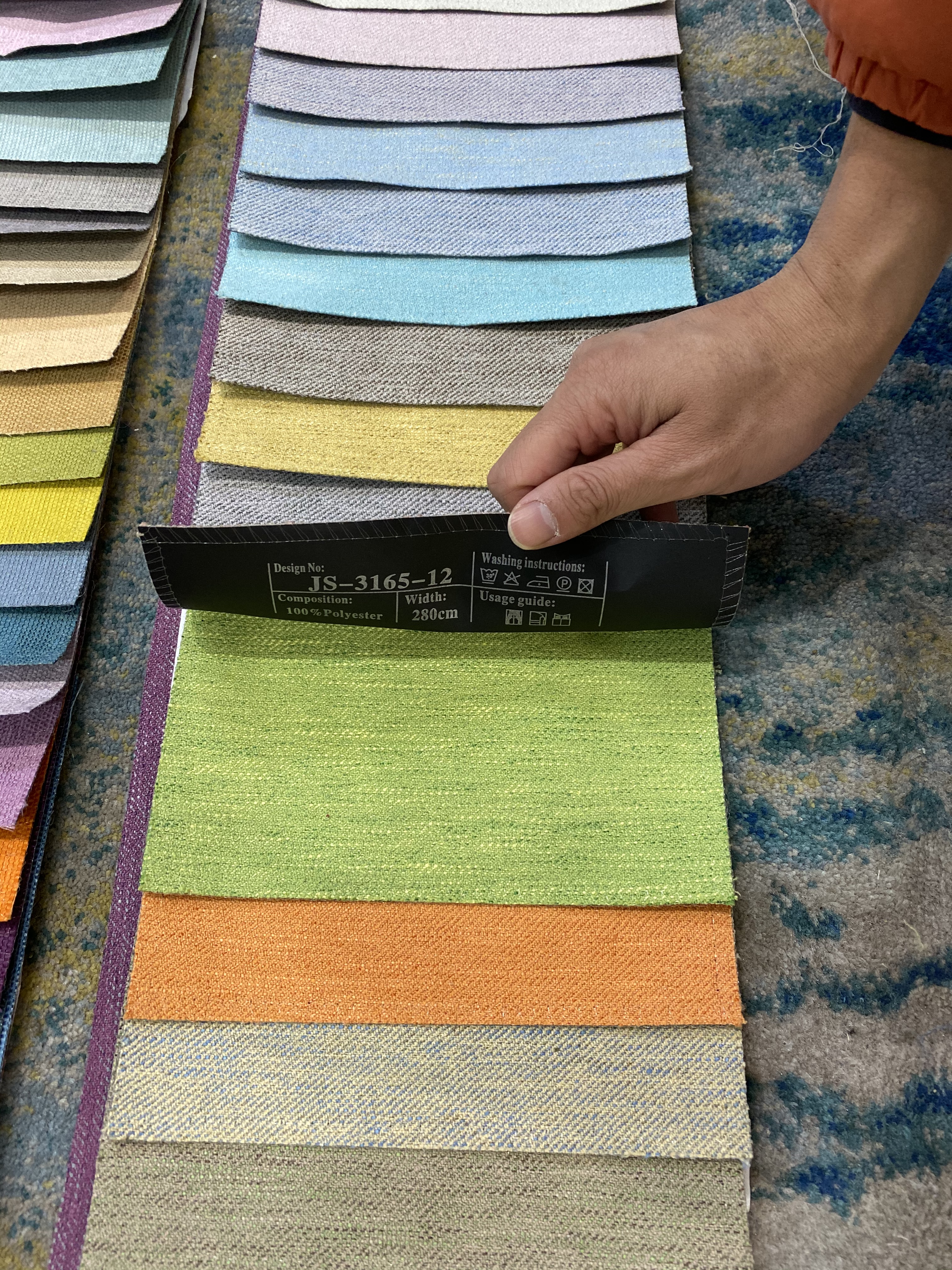 26colors stock