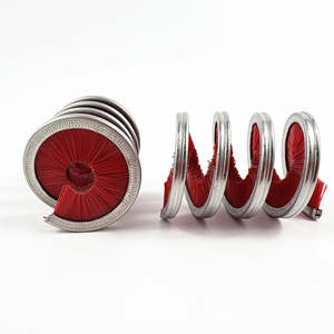 Brosse à ressort en nylon rouge TDF pour l'entretien des chaînes de vélo/moto - Product Image 1