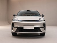 Lynk & Co 08 Version 2024 03 06 02 09 Nouvelle Voiture 2025 EM-P Édition Limitée Lithium Ternaire à Vendre de Haute Qualité