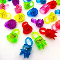 Anillos Luminosos LED, Anillos Fluorescentes que Brillan en la Oscuridad, Juguetes para Fiestas de Niños y Niñas, Accesorios para las Manos